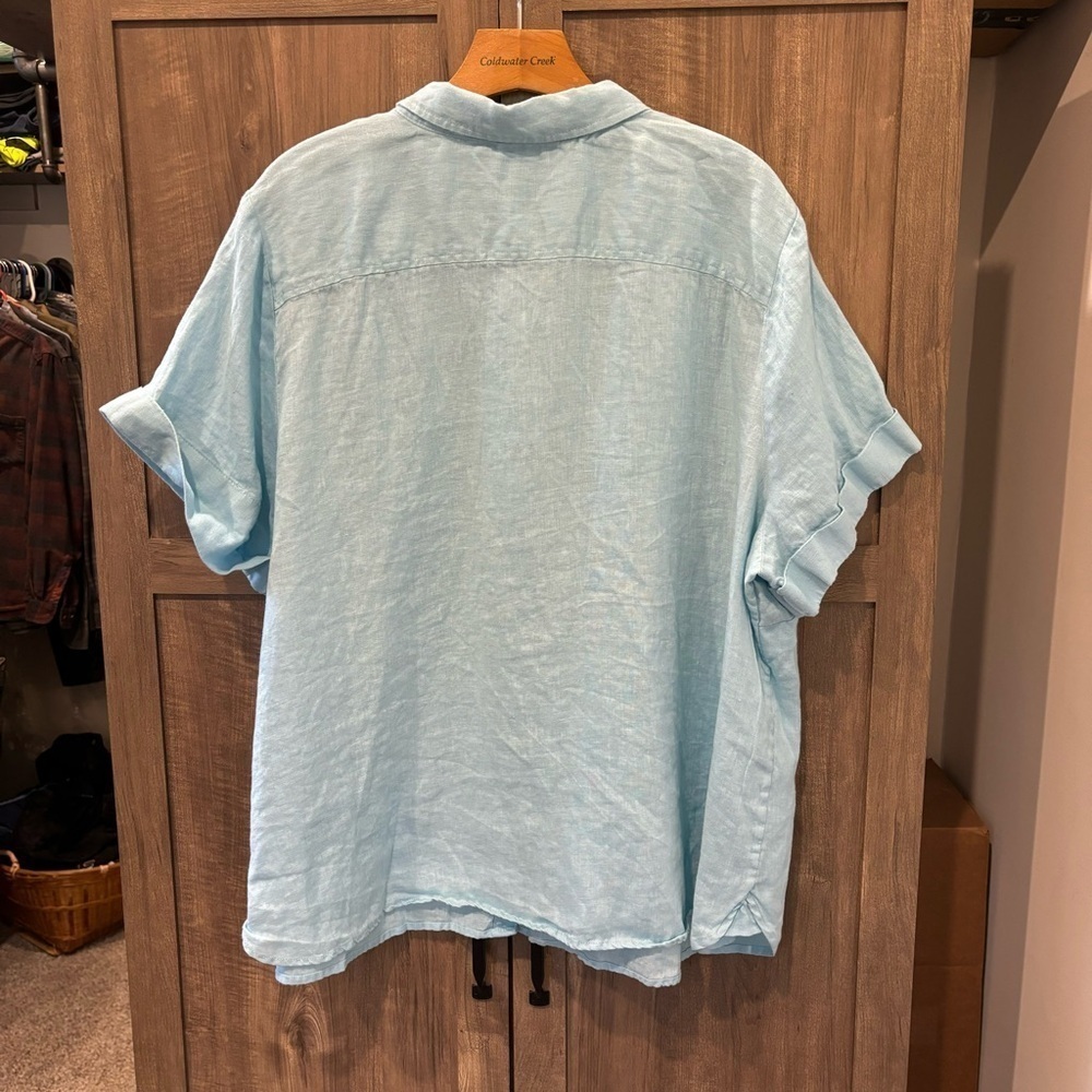 NWOT Light Blue Women's Button-Up Shirt - Picture 7 of 10